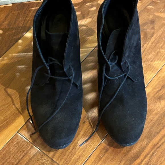 J crew women’s ankle bootie - Picture 6 of 7